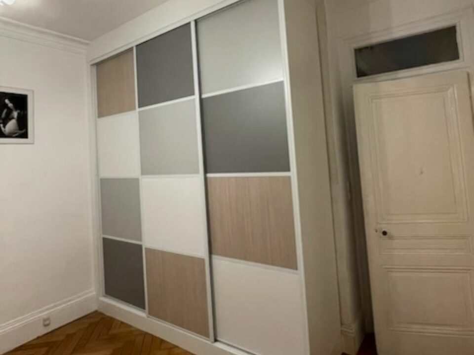 porte-de-placard-coulissante